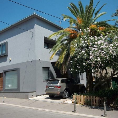 Appartement Studio Few Steps From The Beach à Kaštela Extérieur photo